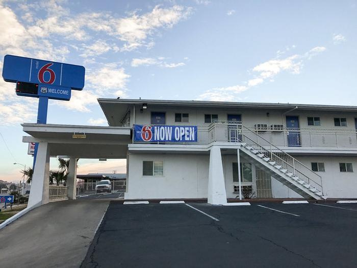 Hotel Motel 6 Barstow, CA - Route 66 - Bild 1