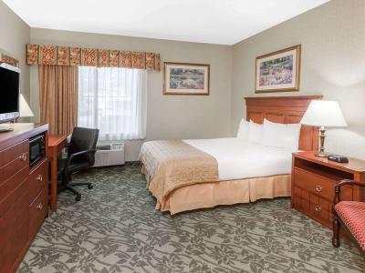 Hotel Baymont by Wyndham Grand Rapids N/Walker - Bild 4