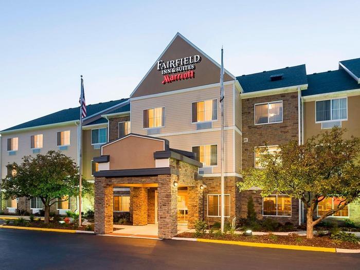 Hotel Fairfield Inn & Suites Chicago Naperville/Aurora - Bild 1