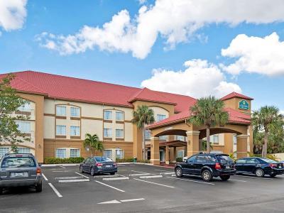 Hotel La Quinta Inn & Suites by Wyndham Fort Myers Airport - Bild 4
