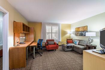 Hotel TownePlace Suites Tampa Westshore/Airport - Bild 4