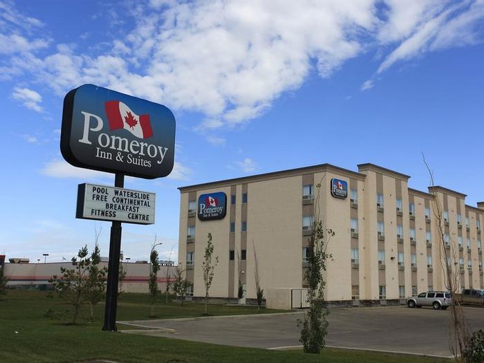 Hotel Pomeroy Inn & Suites Dawson Creek - Bild 1