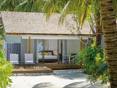 Hotel Outrigger Maldives Maafushivaru Resort - Bild 2