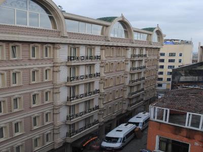 Blue Marmaray Hotel - Bild 4