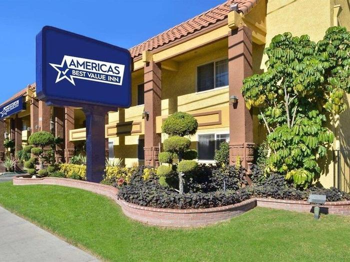 Hotel Americas Best Value Inn Memphis I-240 - Bild 1