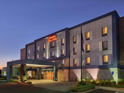 Hotel Hampton Inn & Suites Salem - Bild 2