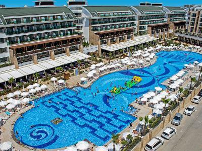 Hotel Crystal Waterworld Resort & Spa - Bild 2