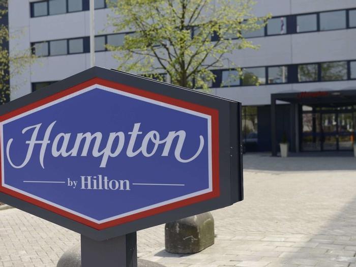 Hotel Hampton by Hilton Amsterdam Airport Schiphol - Bild 1