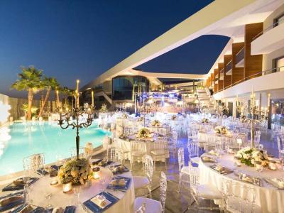 Hotel DoubleTree by Hilton Izmir Airport - Bild 4
