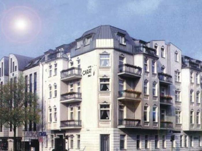 Hotel Larat - Bild 1