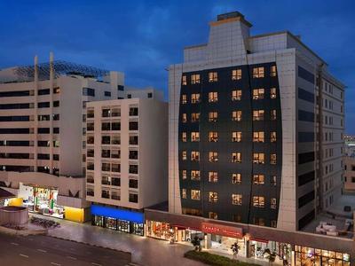 Hotel Ramada by Wyndham Dubai Deira - Bild 4
