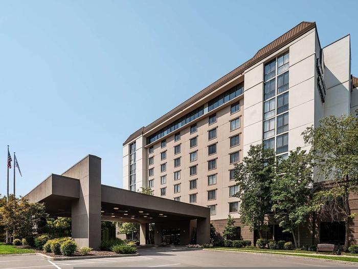 Hotel Embassy Suites Nashville Airport - Bild 1