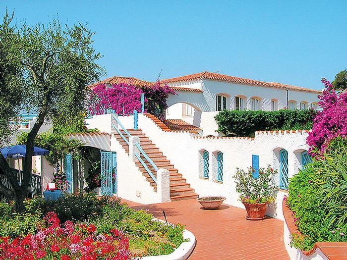 Park Hotel Resort Baja Sardinia - Bild 1