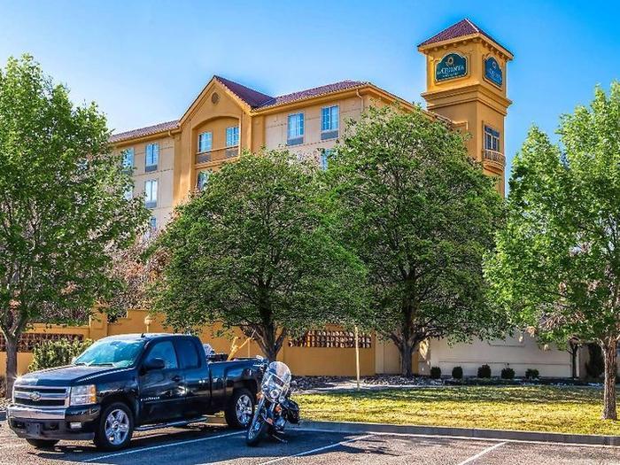 Hotel La Quinta Inn & Suites by Wyndham Colorado Springs South AP - Bild 1