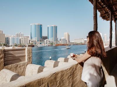 Al Seef Heritage Hotel Dubai, Curio Collection by Hilton - Bild 4
