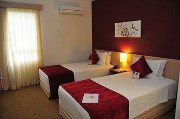 Hotel Comfort Inn Joinville - Bild 4