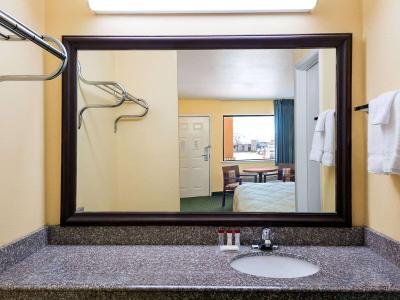 Hotel Ramada by Wyndham San Antonio Near SeaWorld/Lackland AFB - Bild 4