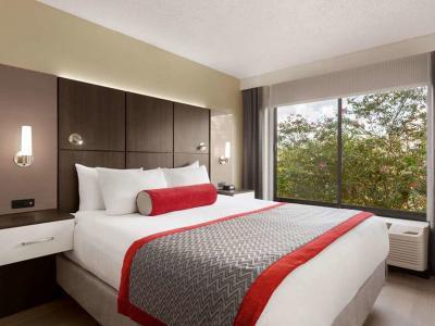 Hotel Ramada Suites Orlando Aiport - Bild 3