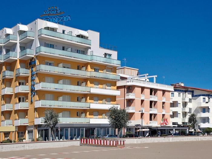 Hotel Karinzia - Bild 1