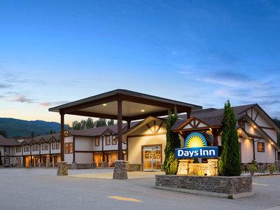 Days Inn & Suites by Wyndham Revelstoke