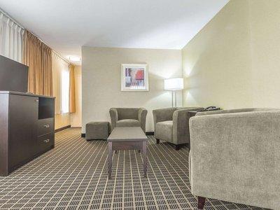 Quality Inn & Suites - Windsor