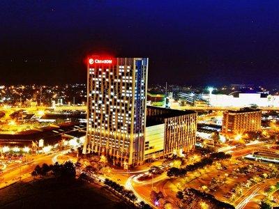 Crimson Hotel Filinvest City Manila - Muntinlupa City