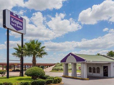 Knights Inn & Suites Waco South - Waco