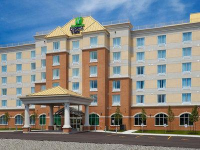 Holiday Inn Express & Suites Clarington - Bowmanville