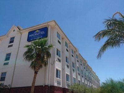 Microtel Inn & Suites Ciudad Juarez by US Consulate