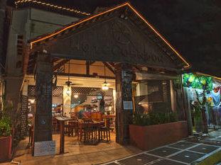 Poseidon Hotel,Restaurante & Bar