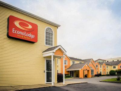 Econo Lodge Inn & Suites Pensacola - Fairgrounds