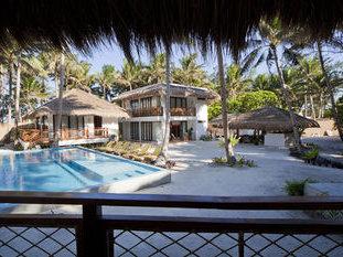 Rieseling Boracay Beach Resort