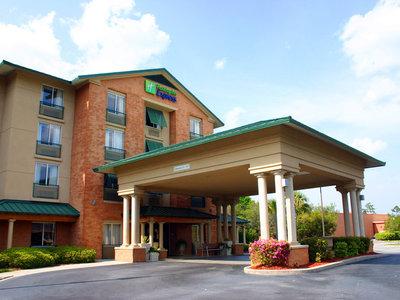 Holiday Inn Express & Suites Bluffton @ Hilton Head Area