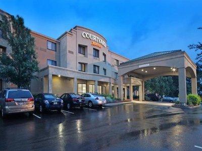 Courtyard By Marriott Providence / Warwick Airport