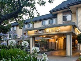 BEST WESTERN PLUS John Muir Inn