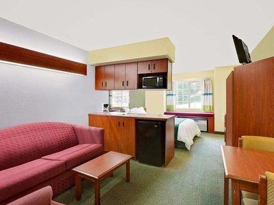 Microtel Inn & Suites Thomasville/High Point