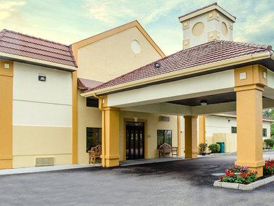 Quality Inn & Suites - Medina