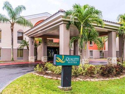 Quality Suites Airport - Fort Myers