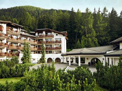 Hotel Waldhuus Swiss Quality 