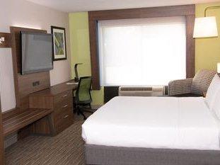 Holiday Inn Express Suites Tyler