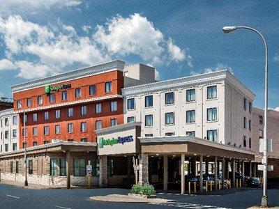 Holiday Inn Express Downtown Albany