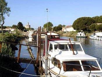 Hotel Canal Aigues Mortes