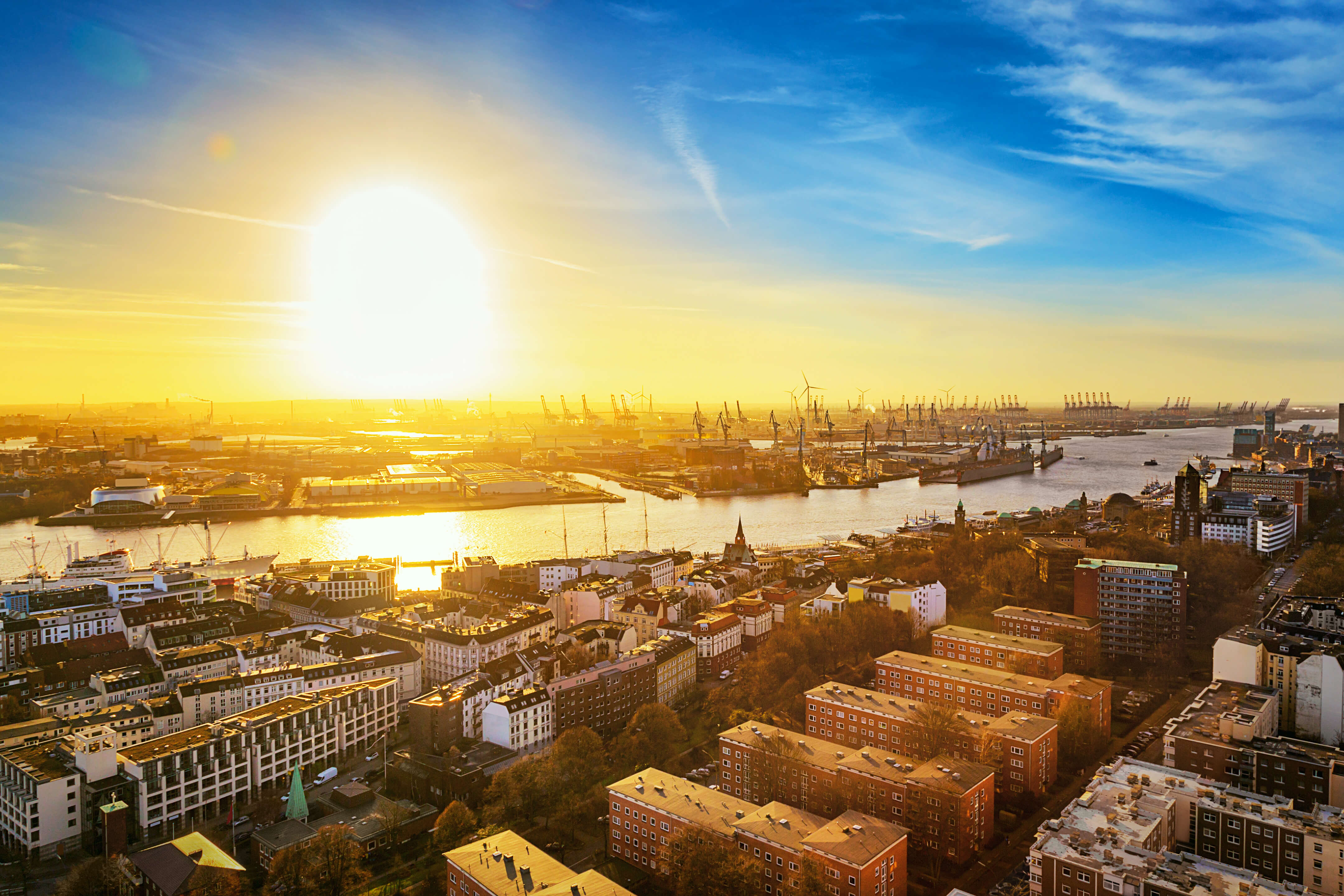Bild Hamburg ist die beste Party-Stadt, Hafen, Luftbild, Sonnenaufgang, Sonnenuntergang