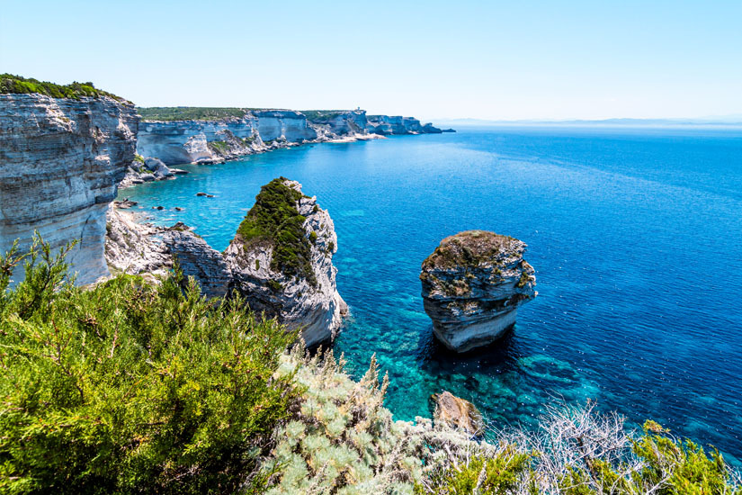 Kueste von Bonifacio auf Korsika Frankreich
