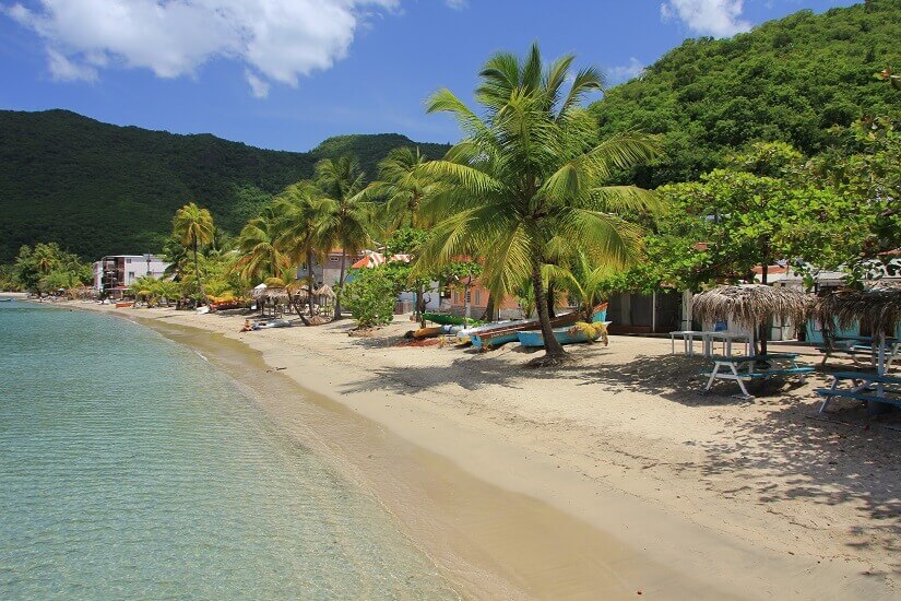 Strand auf den Kleinen Antillen, zu denen Saba gehört