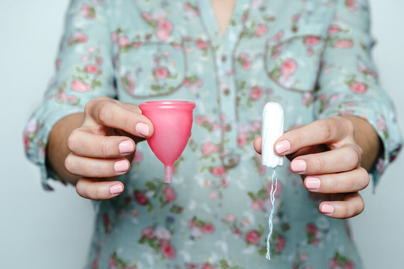 Menstruationstasse oder Tampon