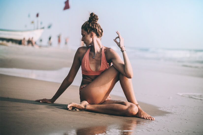 Yoga in Goa am Strand