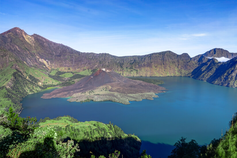 Vulkankrater des Mount Rinjani in Lombok