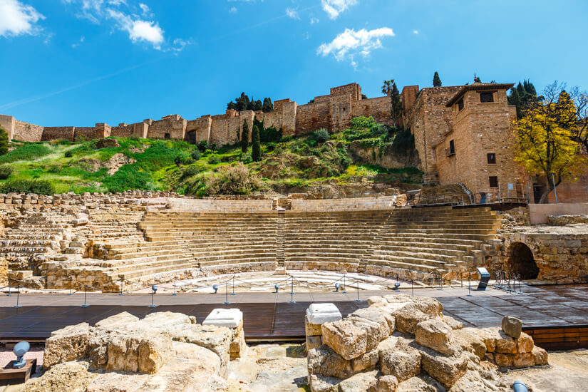 Das römische Theater und die Alcazaba