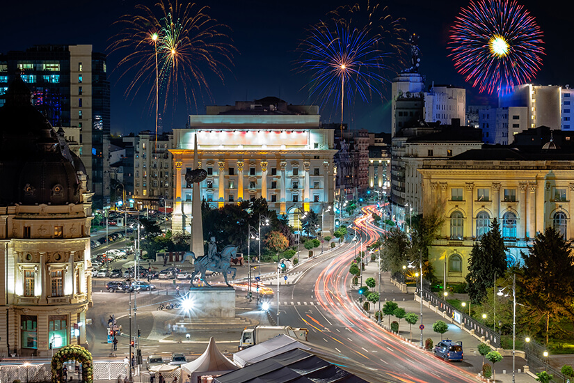 Feuerwerk am Platz der Revolution in Bukarest